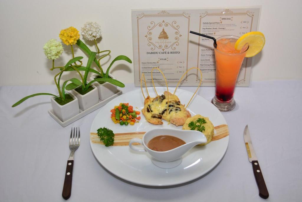 Hotel The Palais Dago 3*