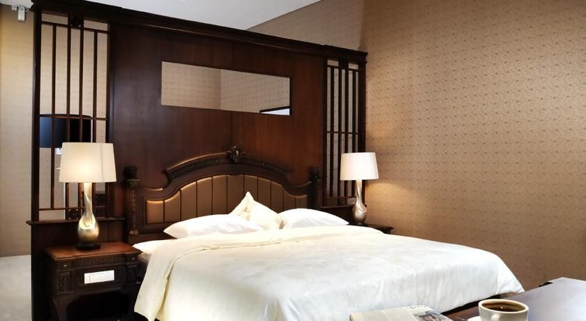 Hotel The Palais Dago